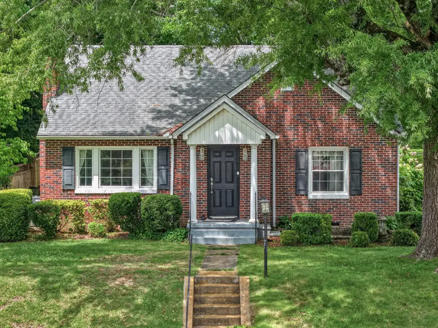 502 4th Ave, Fayetteville, TN 37334 - #2