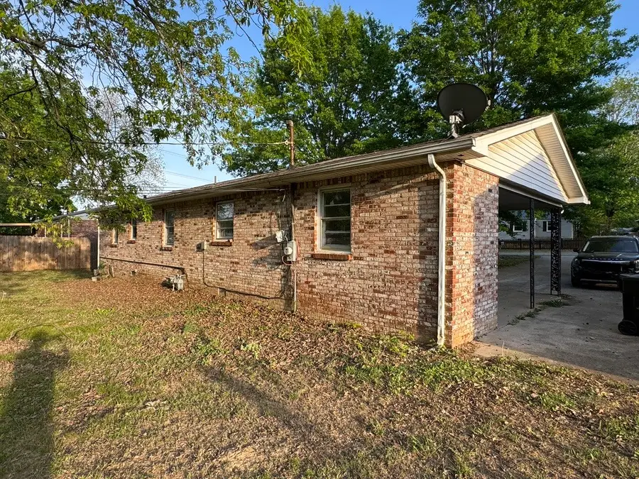479 Carman Ave, New Johnsonville, TN 37134 - #2