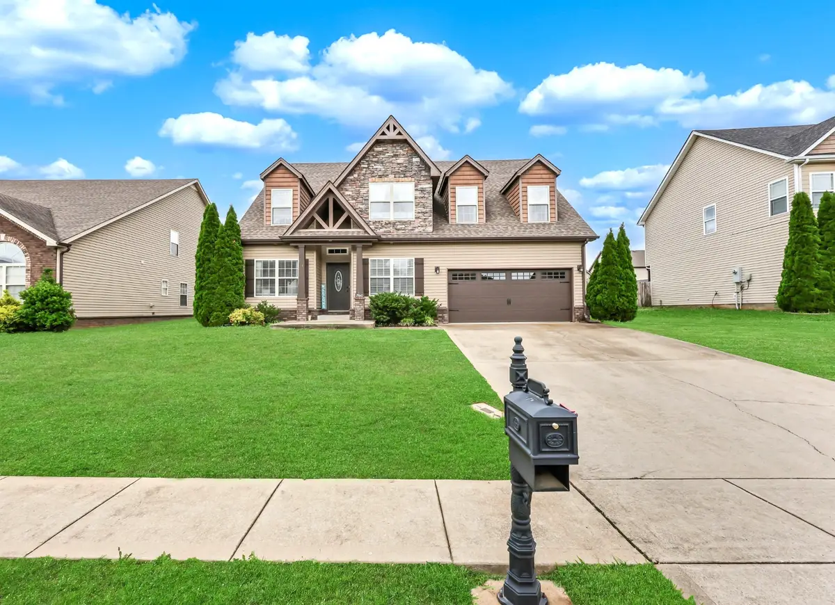 2960 Mcmanus Cir, Clarksville, TN 37042 - #1