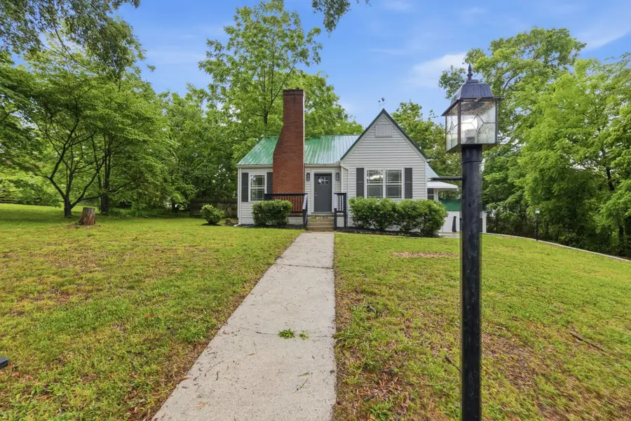 305 S Irwin St, Manchester, TN 37355 - #3