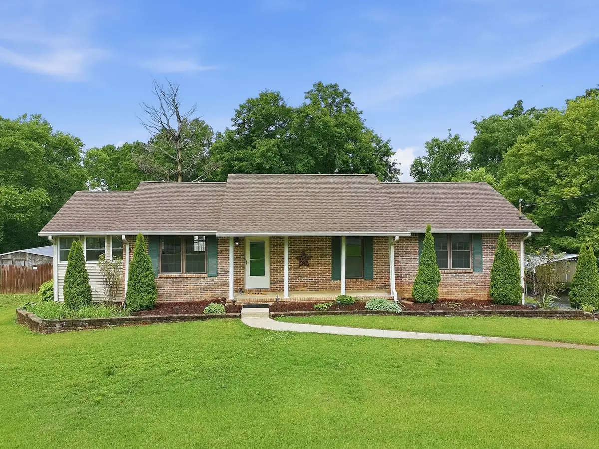 405 Lookout Dr, Columbia, TN 38401 - #1