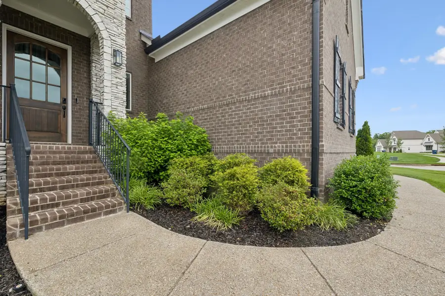 3213 Cherry Jack Ln, Thompsons Station, TN 37179 - #2