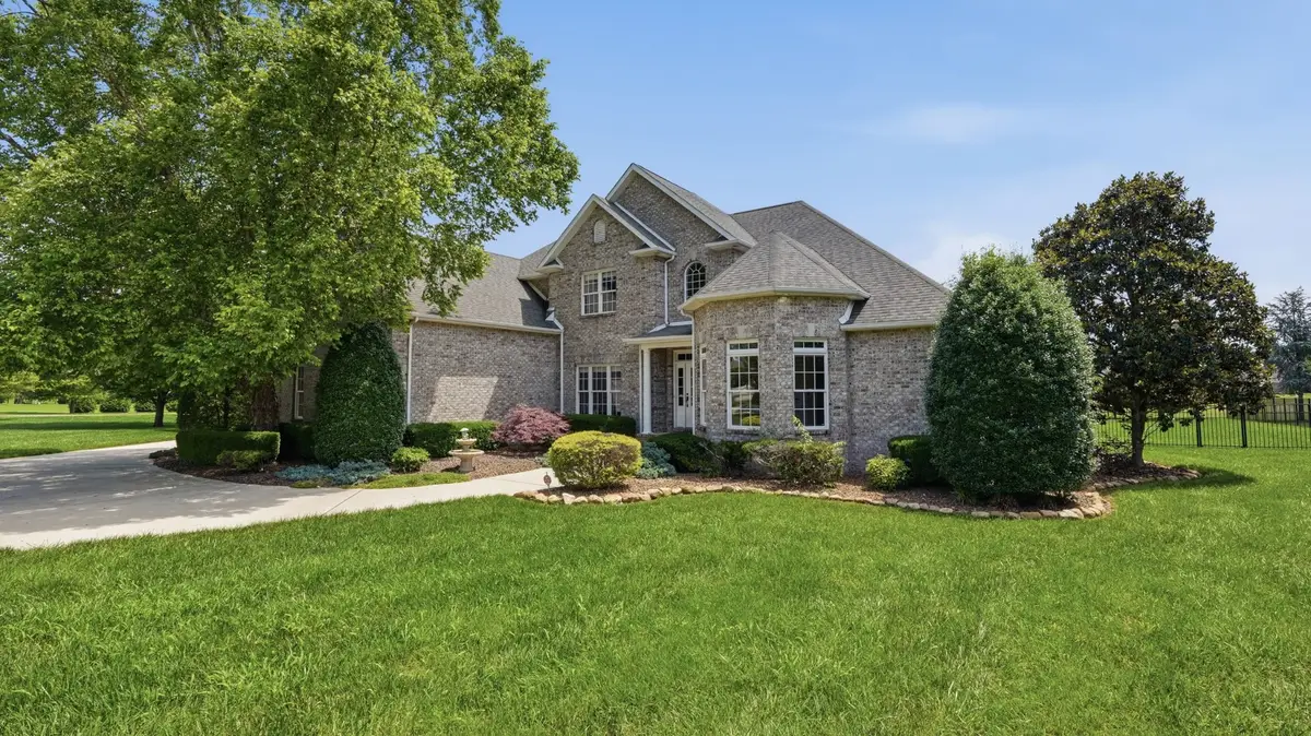 292 Ridgecrest Dr, Winchester, TN 37398 - #1