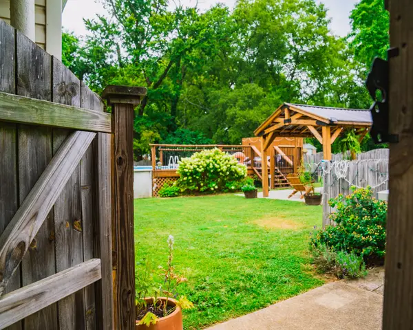 2902 Teakwood Dr, Nashville, TN 37214