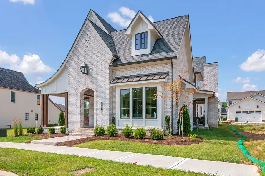 8035 Cane Creek Rd, Nashville, TN 37221 - #2