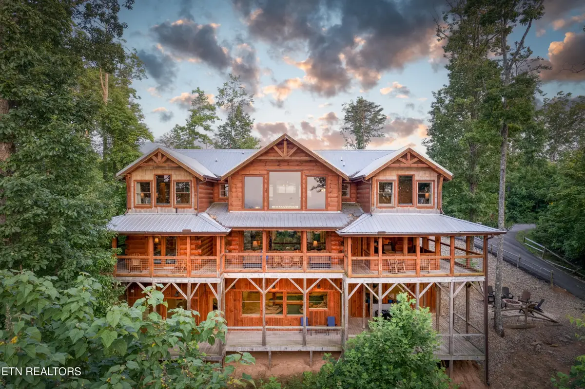 809 Pinecrest Way, Sevierville, TN 37862 - #1