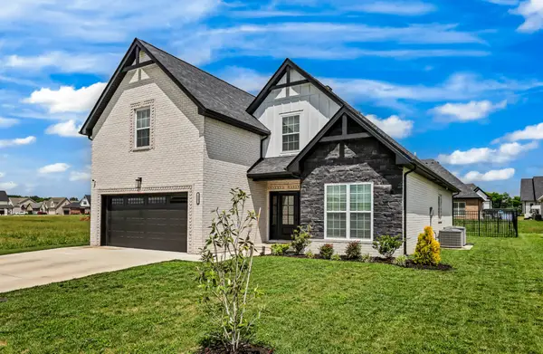 117 Aspen Pine Dr, Clarksville, TN 37043