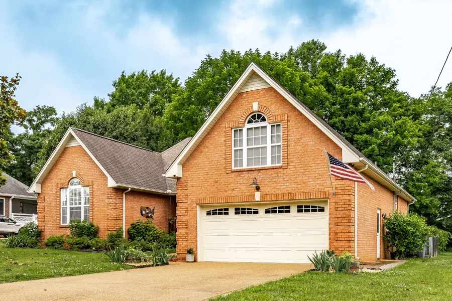 124 W Braxton Ln, Hendersonville, TN 37075 - #2