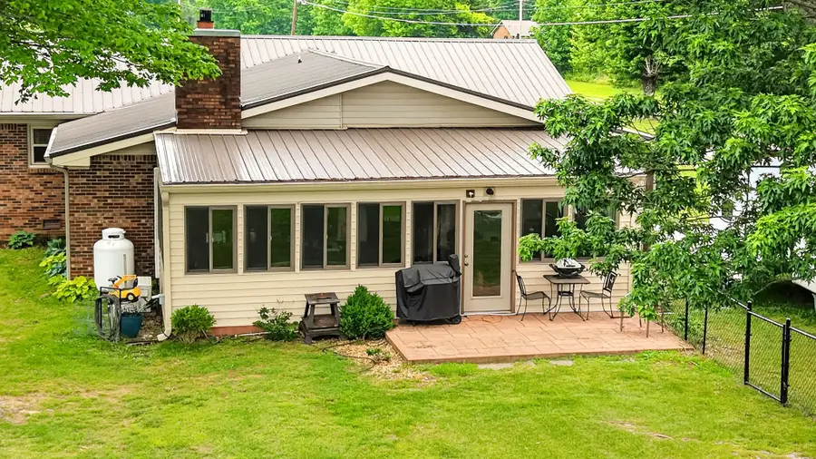 7957 Bethlehem Rd, Springfield, TN 37172 - #2