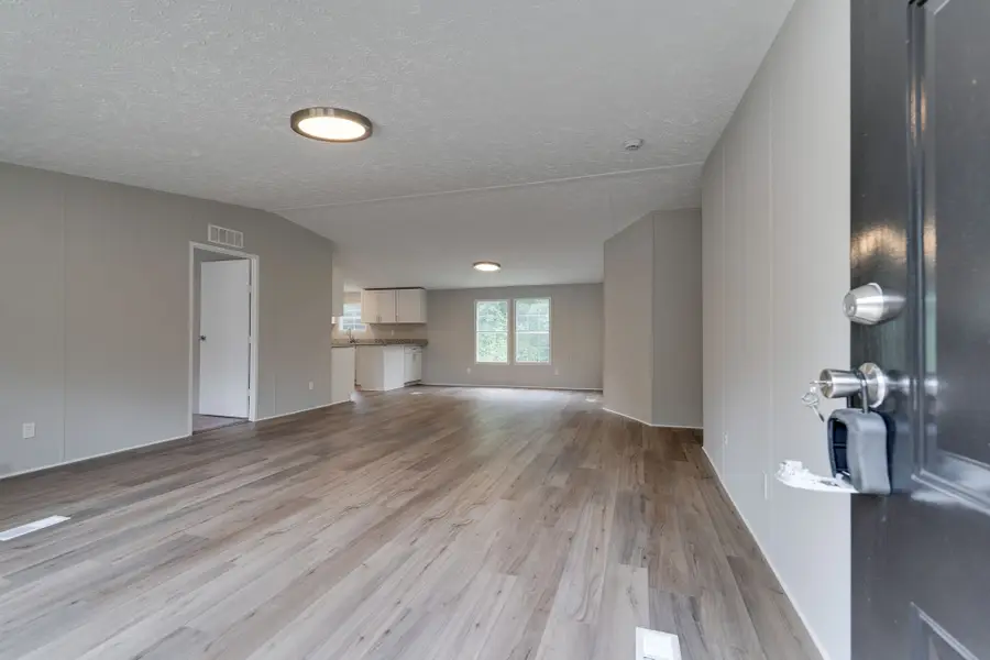 208 Rhoads Ln, Hillsboro, TN 37342 - #2