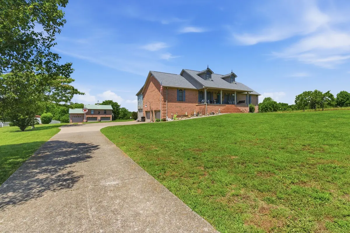 238 Zieglers Fort Rd, Gallatin, TN 37066 - #1
