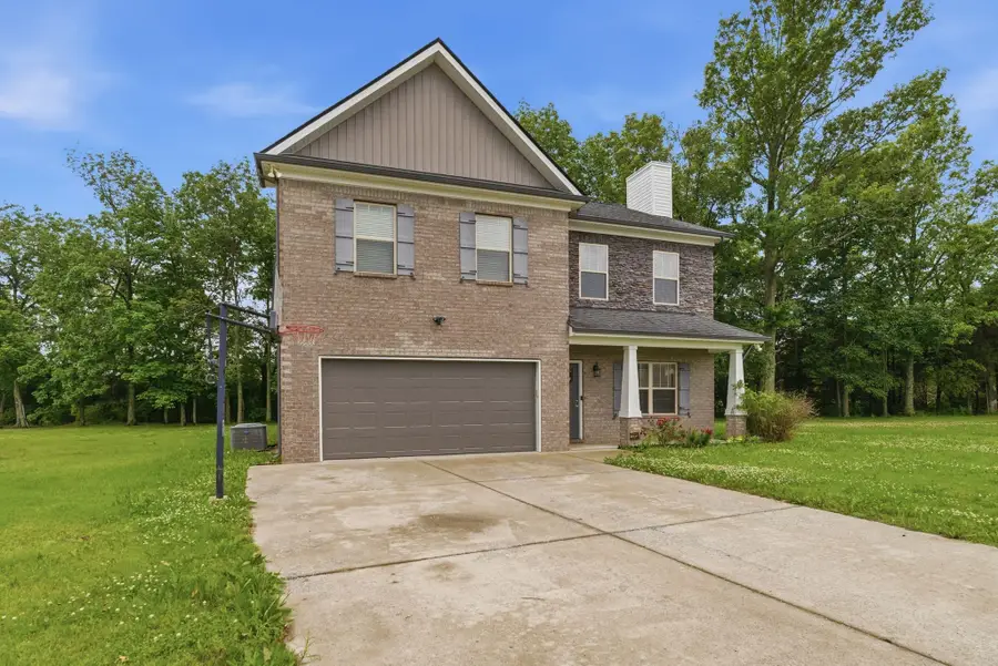625 Eagleview Dr, Eagleville, TN 37060 - #3