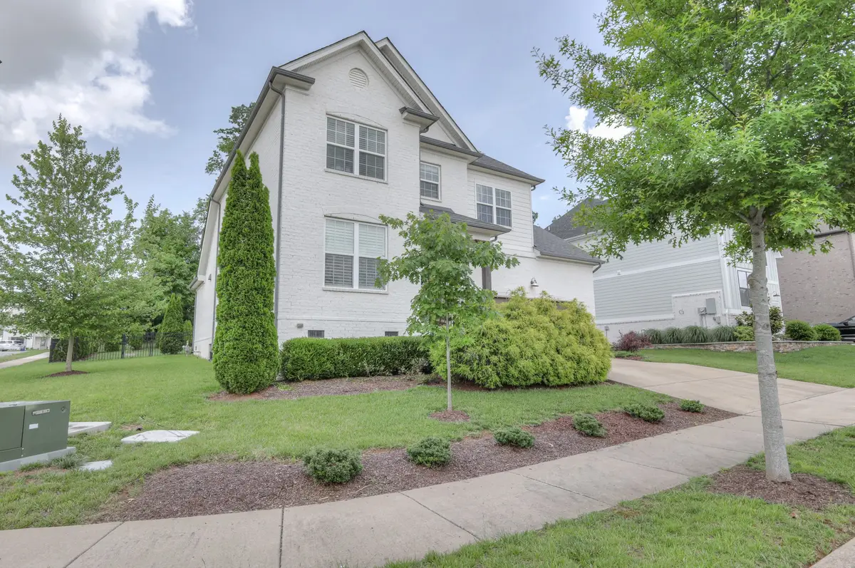 2600 Bramblewood Ln, Thompsons Station, TN 37179 - #1