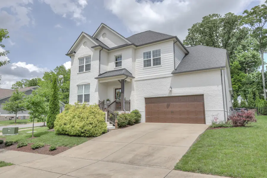 2600 Bramblewood Ln, Thompsons Station, TN 37179 - #2