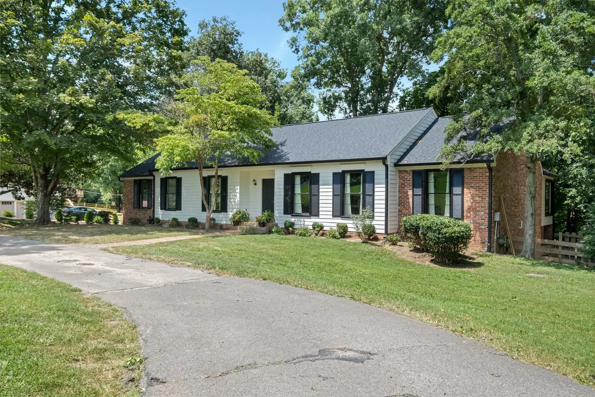 6355 Panorama Dr, Brentwood, TN 37027 - #1