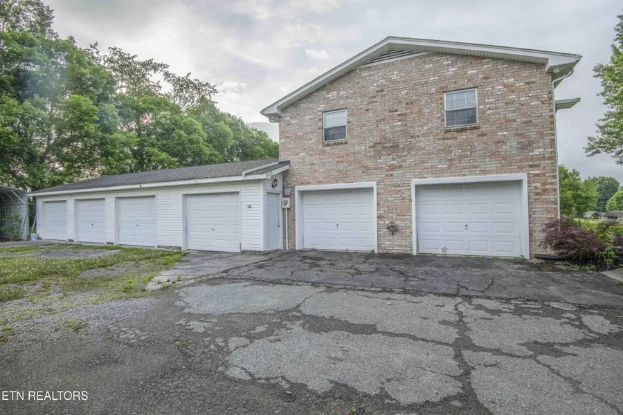 800 Foster Drive, Lenoir City, TN 37772 - #3