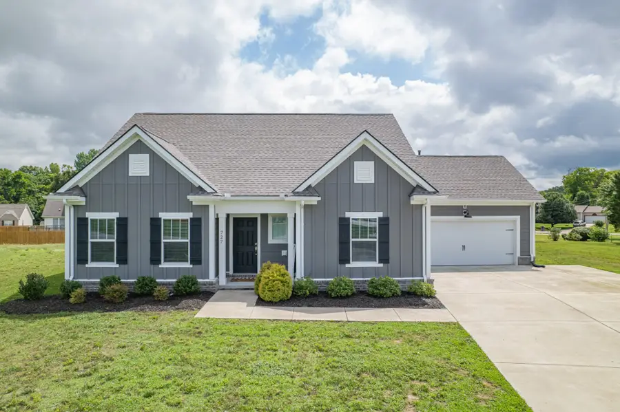 727 Larry Cir, Mount Pleasant, TN 38474 - #2