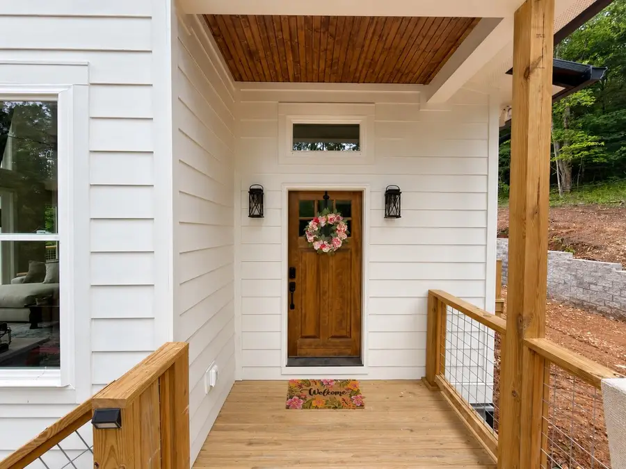 981 Mount Pleasant Rd, Cookeville, TN 38506 - #2