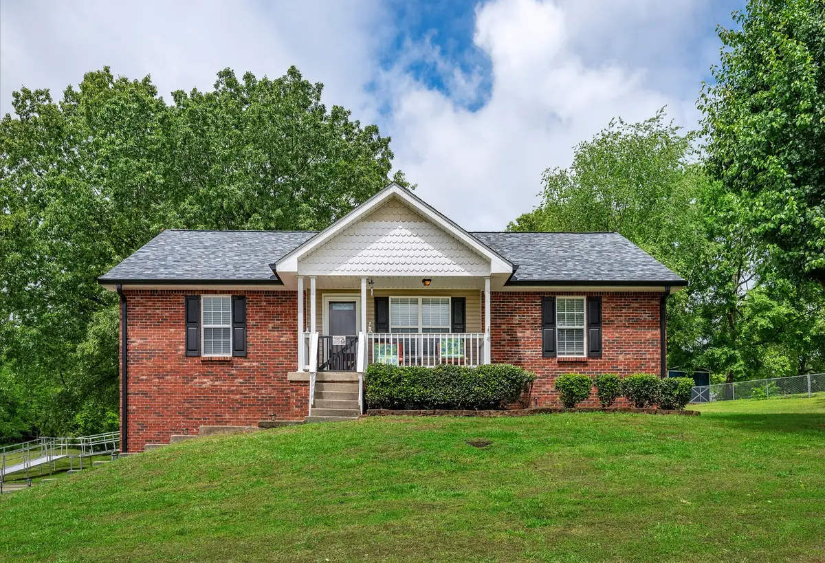 1934 Roscoe Dr, Clarksville, TN 37042 - #1