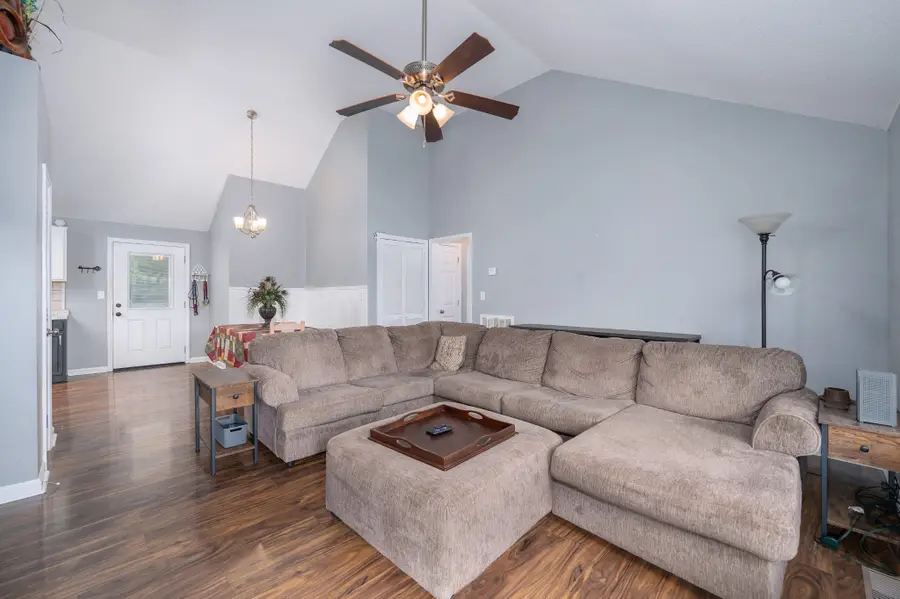 1934 Roscoe Dr, Clarksville, TN 37042 - #2
