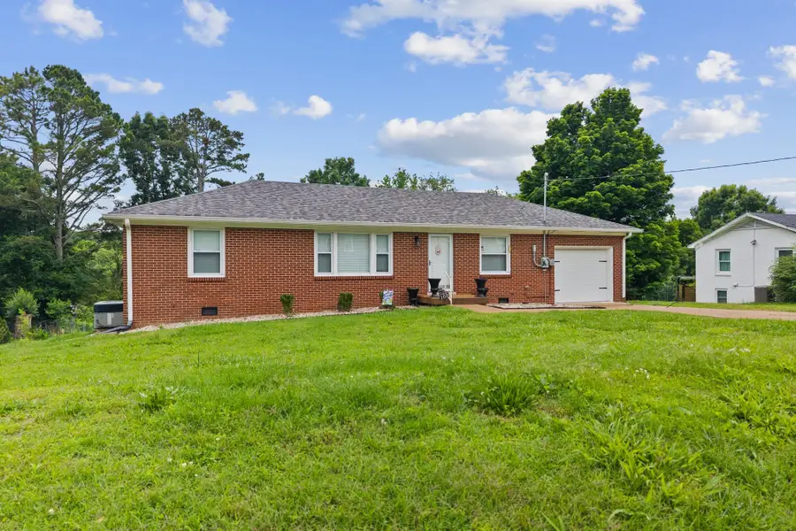 103 Oak Dr, Columbia, TN 38401 - #2