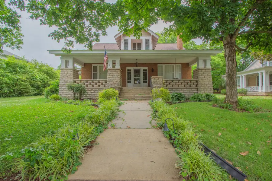 311 S 3rd St, Pulaski, TN 38478 - #2