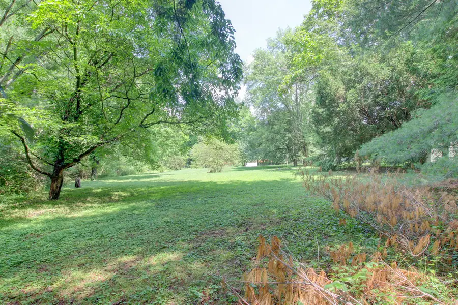 935 Circle Dr, Clarksville, TN 37043 - #3