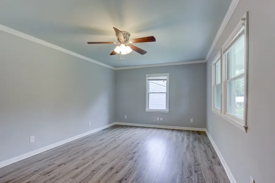 435 Circle Dr, Clarksville, TN 37043 - #2