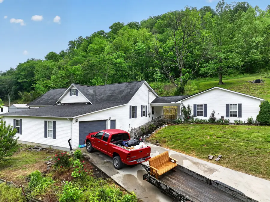 241 Milligan Ln, Liberty, TN 37095 - #3