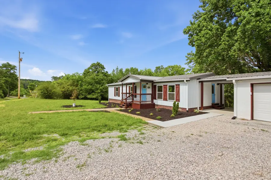 8498 Crawley Hill Rd, Mount Pleasant, TN 38474 - #3