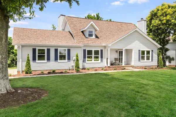 1208 Newmans Trl, Hendersonville, TN 37075