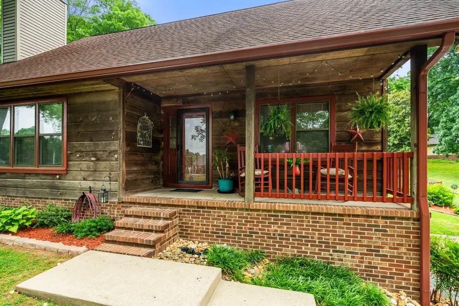 355 Marion Ct, Springfield, TN 37172 - #2