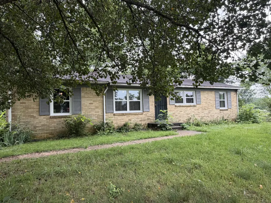 201 Ambrose Dr, Clarksville, TN 37042 - #2