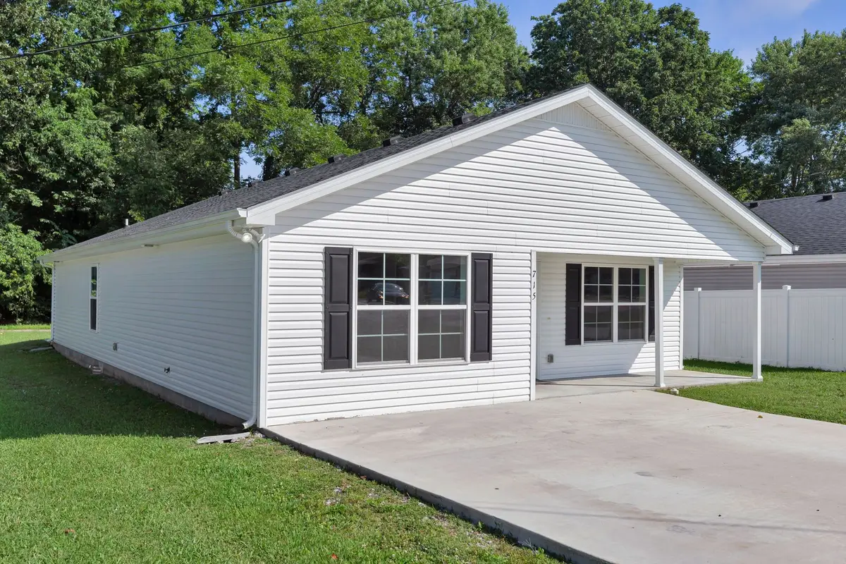 715 E Lincoln St, Tullahoma, TN 37388 - #1