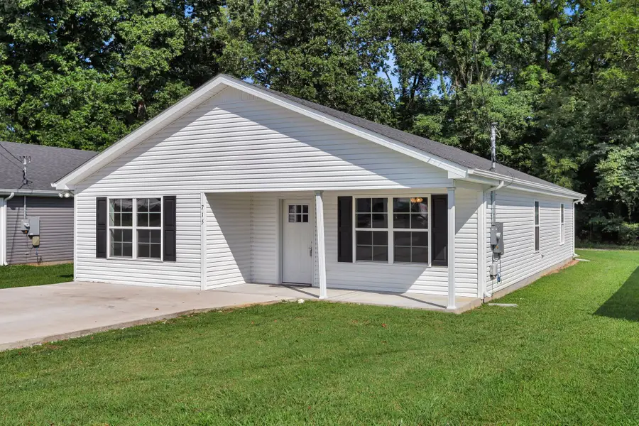 715 E Lincoln St, Tullahoma, TN 37388 - #3