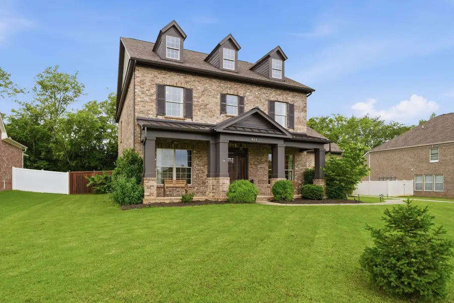824 Topaz Dr, Murfreesboro, TN 37128 - #2