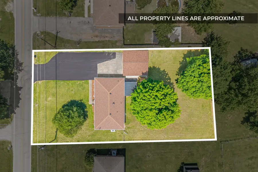 711 Sanderson Dr, Hopkinsville, KY 42240 - #3