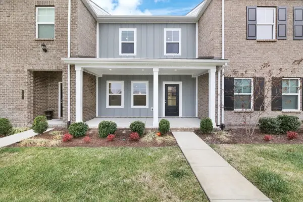 779 Coburg St, Gallatin, TN 37066