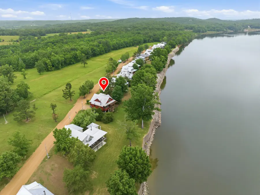 238 Shannon Ln, Bath Springs, TN 38311 - #2