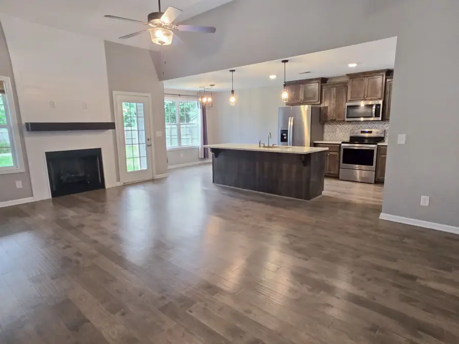 745 Tidwell Dr, Clarksville, TN 37042 - #2