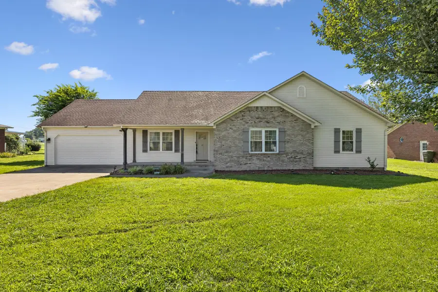 16 Delana Ave, Lawrenceburg, TN 38464 - #2
