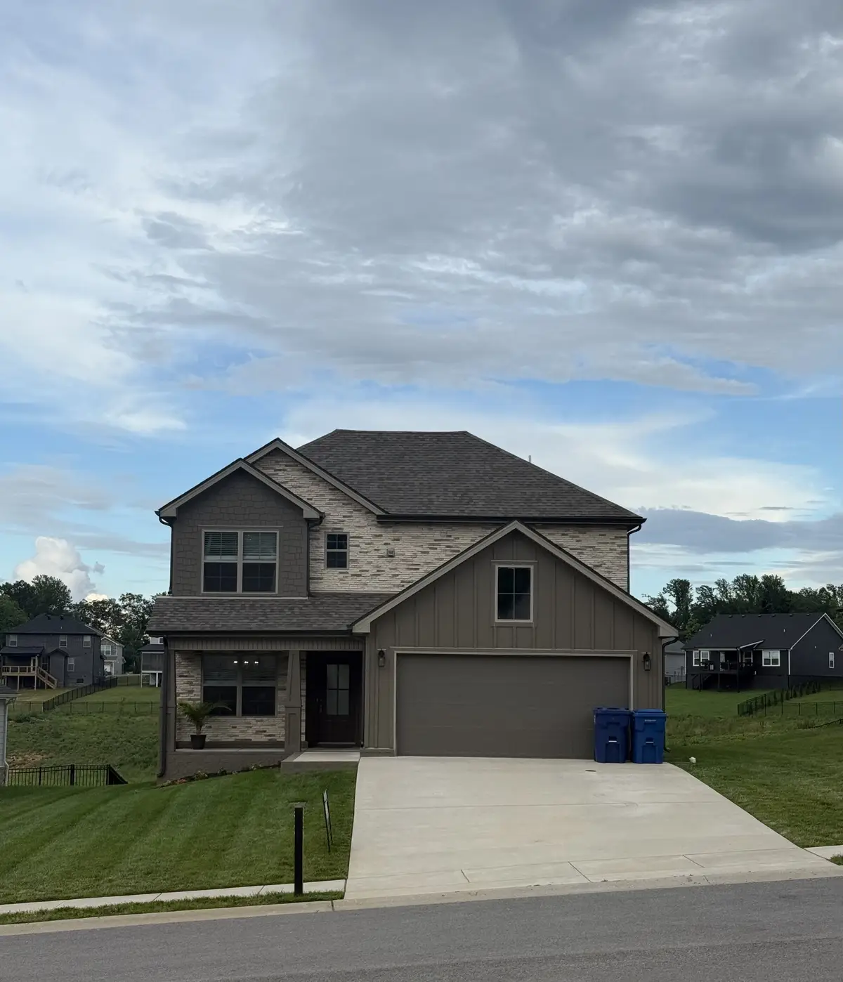 350 Frontier Dr, Clarksville, TN 37043 - #1