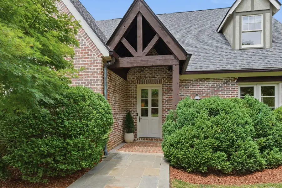 617 Westover Dr, Nashville, TN 37205 - #2