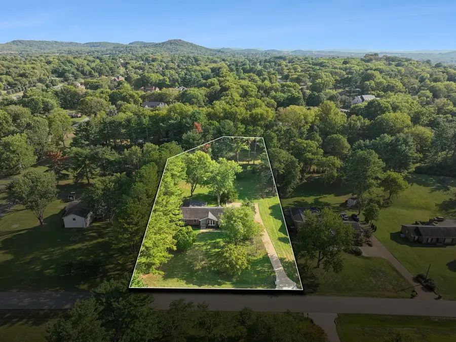 8113 Dozier Pl, Brentwood, TN 37027 - #2