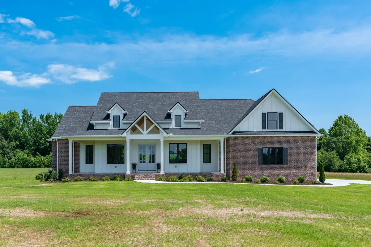 3106 Matts Hollow Rd, Manchester, TN 37355 - #1