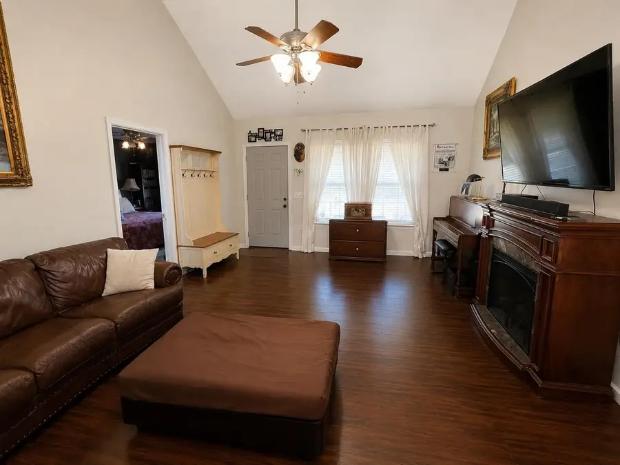 7135 Dodson Branch Rd, Cookeville, TN 38501 - #3