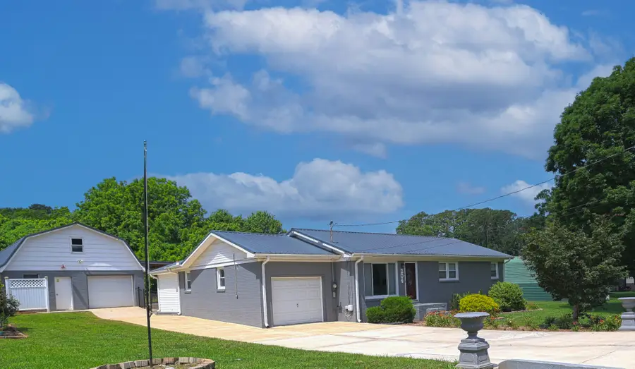 204 Homeward Ave, Winchester, TN 37398 - #2