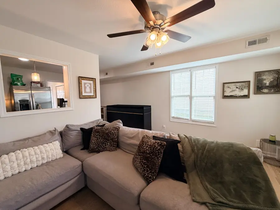 943 Wall St, Clarksville, TN 37040 - #3