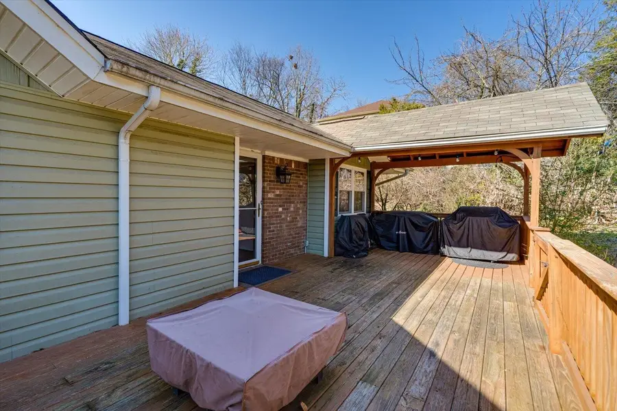 4557 N Ravenwood Drive, Chattanooga, TN 37415 - #3