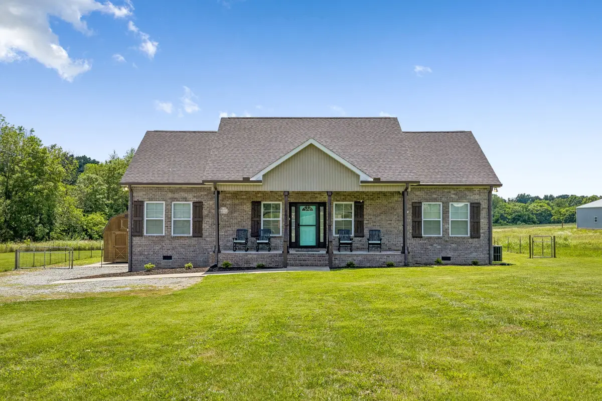 583 New Deal Potts Rd, Cottontown, TN 37048 - #1